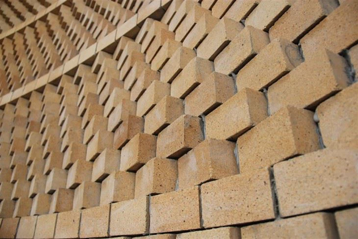 Properties Of Refractory Clay Bricks
